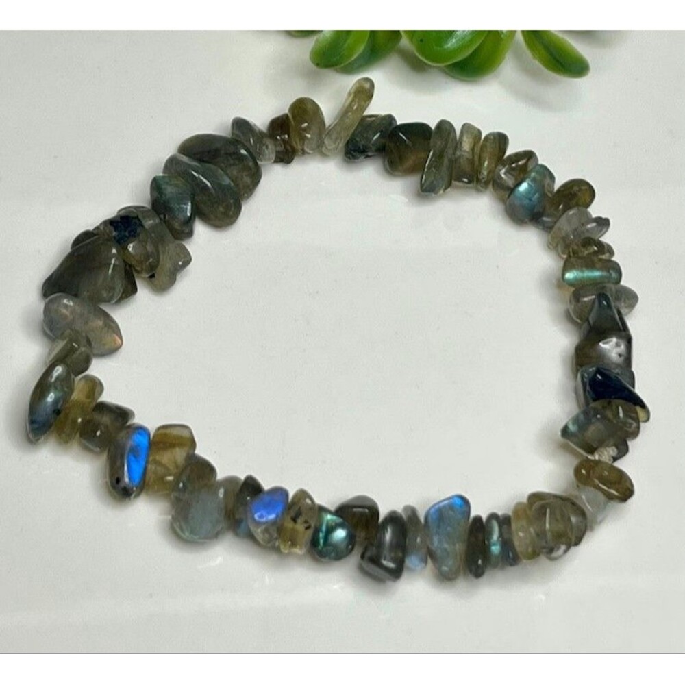 Natural Labradorite Chip Bracelet Blue Flash Crystal Stretch 7"